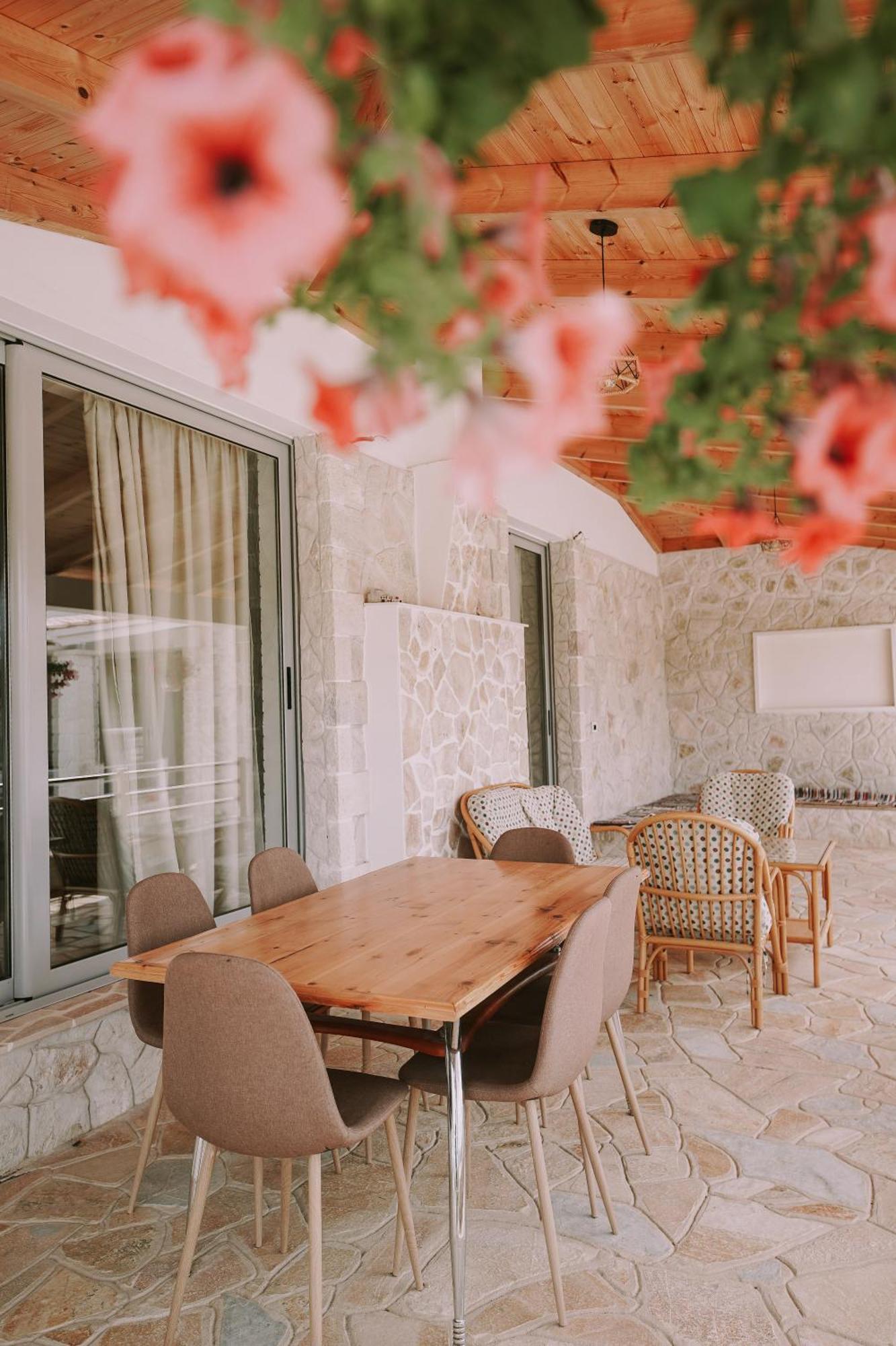 Vila Milo Himare Exterior photo