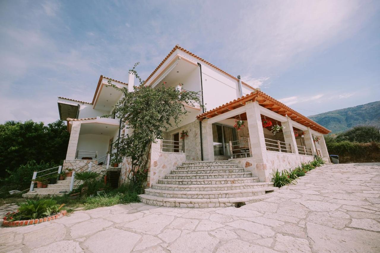 Vila Milo Himare Exterior photo
